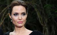 Анджелина Джоли запретила Брэду Питту знакомить дочь с его подругами