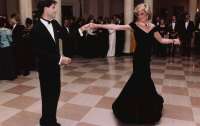 Платье принцессы Дианы с приема в Белом доме продадут за $452 тысячи