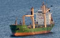 РФ використовує цивільні судна для перевезення зброї Чорним морем