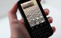 Завтра стартуют продажи смартфона Motorola Droid Pro