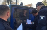 В Ровно вооруженные мужчины в камуфляже захватили офисное здание