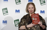 Английская писательница стала лауреатом Букеровской премии