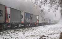 У черзі на перетин польсько-українського кордону стоять понад 3 тис. вантажівок