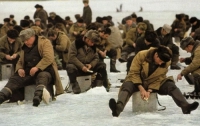 Ривненских рыбаков унесло на льдине (ВИДЕО)