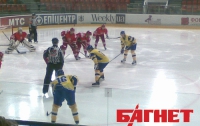 Украинские хоккеисты разгромили поляков (ФОТО)