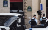 Полиция Парижа освободила облитых бензином заложников