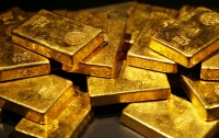 Золото снижается в цене на фоне негативной статистики из Германии 