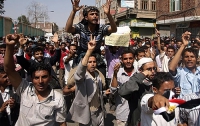 В Йемене смертник взорвал себе посреди скорбящей толпы