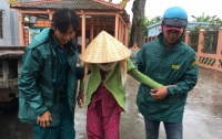 Из-за тайфуна во Вьетнаме эвакуируют миллион человек
