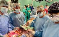 Українські хірурги врятували бійця ЗСУ, у серці якого застряг металевий уламок