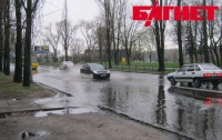 В Киеве непогода спровоцировала настоящий потоп (ФОТО. ВИДЕО)