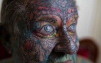 В Австралии исправившийся наркодилер покрыл все тело татуировками