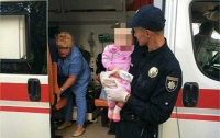 В Харькове женщина бросила троих маленьких детей