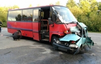 Смертельное ДТП под Винницей: маршрутка столкнулась с легковушкой