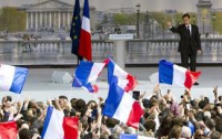 Выборы во Франции: Саркози проиграл в зарубежном округе