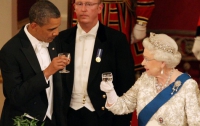 Обаму заставили прокричать тост за королеву 