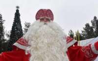 Под Киевом Дед Мороз выбил мужчине зубы за бесплатное фото