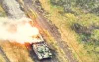 Украинские воины показали, как горят рашистские танки