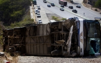 В Венесуэле перевернулся автобус с футболистами из Аргентины