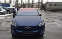 В Украине растаможили первый автомобиль Tesla
