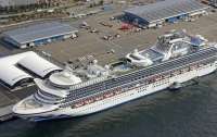 Второй украинец заболел коронавирусом на круизном судне Diamond Princess