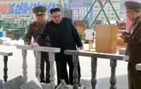 СМИ: Ким Чен Ын наказал двух командующих армией за 