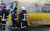 Маршрутка загорелась в Тернополе (Видео)