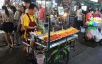 В Бангкоке запретили уличную еду