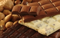 Россиянин украл из магазинов 100 плиток шоколада и все съел