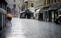 Из-за масштабного наводнения в Италии погибли 11 человек
