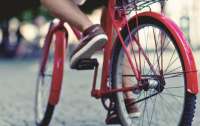 Столичні школи обіцяють обладнати парковками для велосипедів