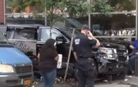 Страшное ДТП в Нью-Йорке: внедорожник сбил прохожих на тротуаре