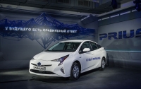 Toyota представила новый Prius