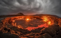 Ученые обнаружили под вулканами 