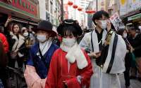 Власти Японии вводят обязательное тестирование на COVID-19 для прибывающих из Китая