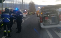 Во Франции при столкновении поезда и школьного автобуса погибли три человека