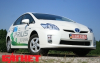 На  тест-драйве «Багнета» гибридный Toyota Prius