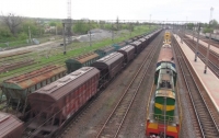 Поезда в Киевской области опаздывают из-за товарного состава