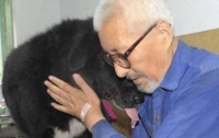 Пожилой китаец решил оставить все свои деньги собаке
