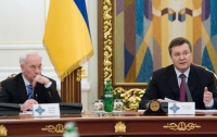 Янукович и Азаров напомнили Путину о вкладе Украины в победу над фашизмом