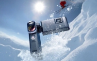 Sony представила камкордер для любителей экстремального спорта