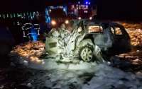 Под Черновцами в страшном ДТП погибли трое людей