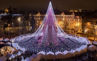 Рождественскую елку в Вильнюсе назвали самой красивой в Европе