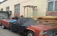 Необычное авто: в Киеве нашли лимузин с джакузи