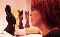 В Британии выпустили шоколадных зайцев с лицом Камбербэтча