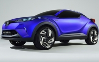 Toyota отправила в серию небольшой гибридный кроссовер