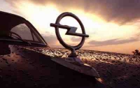 GM не хочет продавать Opel русским