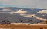 В пустыне Сахаре выпал снег (видео)