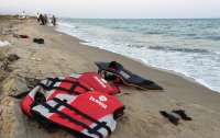 Лодка с мигрантами затонула у берегов острова Крит