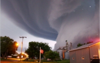 На Нью-Йорк обрушился мощнейший торнадо